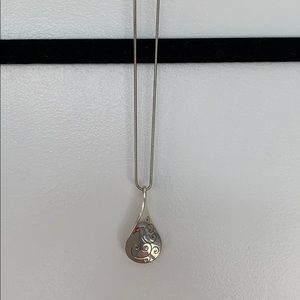 Silver Necklce